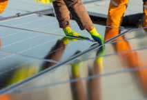وزارة الكهرباء تعلن عن شرائها طاقة متجددة من مستثمري الطاقة الشمسية والرياح بتكلفة 425 مليون جنيه 
