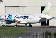 ضمن صفقة تشمل 8 طائرات .. مصر للطيران تتسلم ثالث طائرة إيرباص  A320Neo 