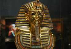 المتحف المصري: لا صحة لتصوير قناع الملك توت عنخ آمون دون "ڤاترينة"