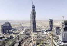 العاصمة الإدارية: تركيب الواجهات الخارجية لأطول برج في أفريقيا