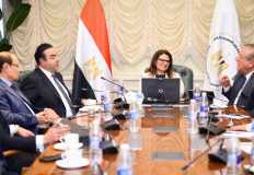وزيرة الهجرة تتابع إجراءات إنشاء الشركة الاستثمارية للمصريين بالخارج