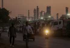 الهند تتجنب شراء النفط الروسي خوفا من العقوبات الأمريكية