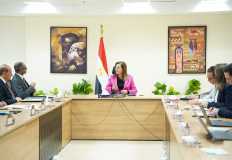 وزيرة التخطيط تناقش مقترح الخطة الاستثمارية لوزارة الإسكان