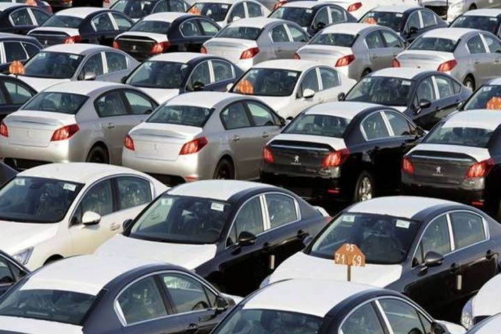 توقعات بزيادة مرتقبة في أسعار السيارات الجديدة