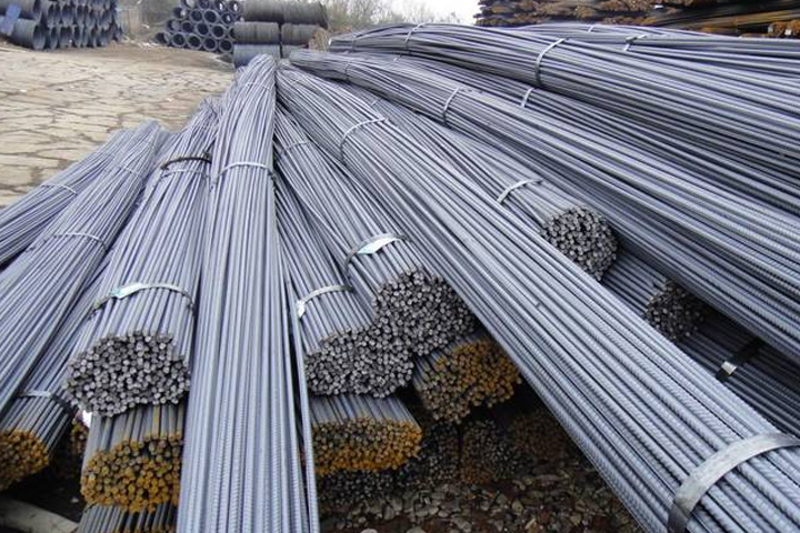 بدء إنشاء مصنع جديد لحديد التسليح في "عتاقة"