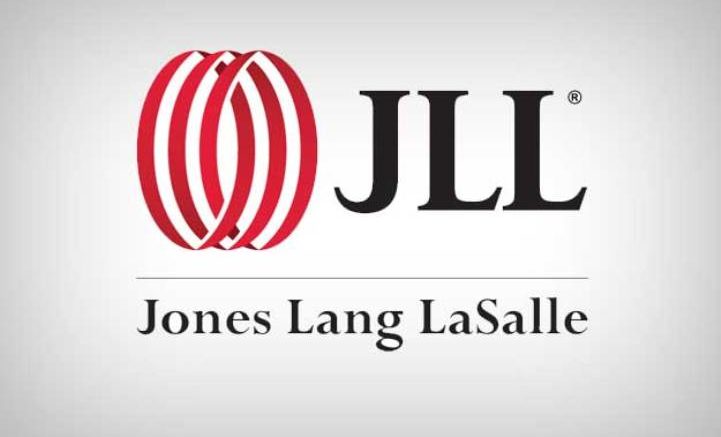 "جيه إل إل" : 73% إشغالات الفنادق خلال 8 شهور