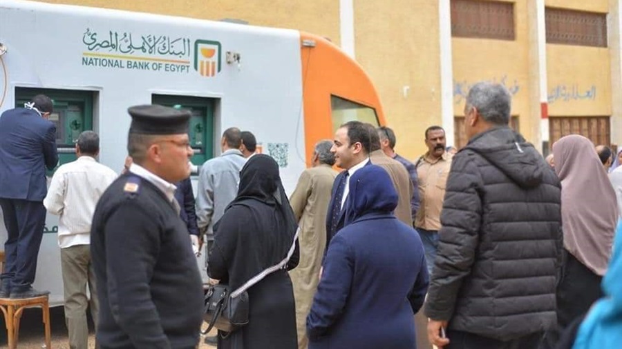 البنك الأهلي يتيح سيارات الصارف الآلي المتنقلة  لأماكن تجمعات العملاء