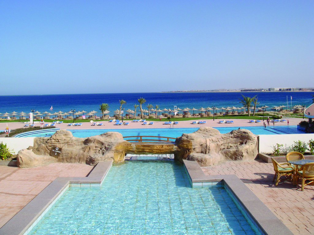 ركاز العقارية تطلق مشروع فندقي بالبحر الأحمر يونيه المقبل