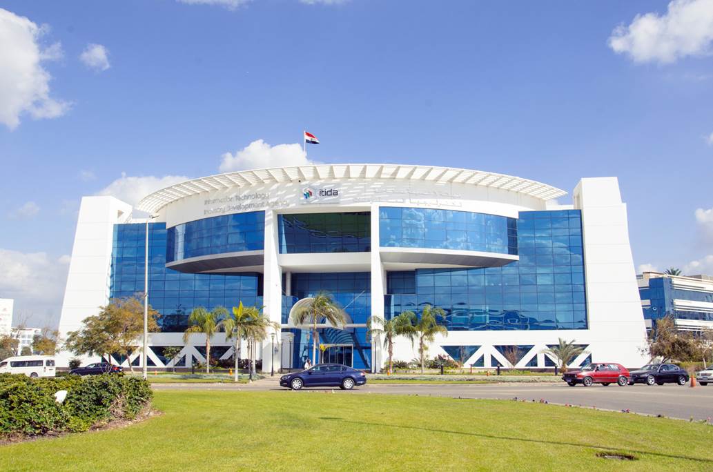 مصر على أعتاب طفرة رقمية في صناعة تكنولوجيا المعلومات وأشباه الموصلات