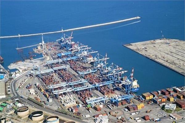 مفاوضات لإقامة ١٠ مصانع بالمنطقة الاقتصادية بقناة السويس