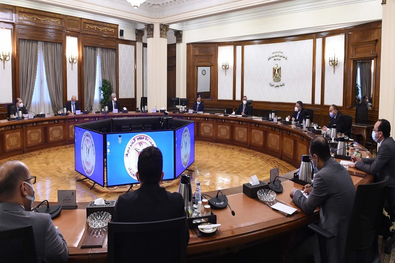 بهدف ضخ استثمارات جديدة.. مجلس الوزراء يوافق على 5 اتفاقيات لمشروعات بترولية