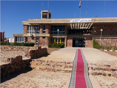 خطة لرفع الطاقة الاستيعابية لمطاري سانت كاترين وسفنكس من خلال قرض مشترك بين "الأهلي" و"مصر"