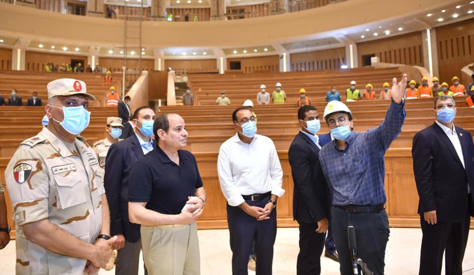 السيسي يوجه بالالتزام بالجداول الزمنية المحددة للأعمال الإنشائية بالعاصمة الإدارية الجديدة