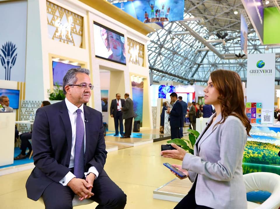 وزير السياحة يشدد على أهمية استحداث خدمات مبتكرة لزوار المتحف المصري الكبير