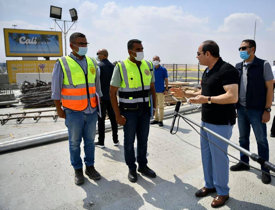 الرئيس السيسي يتفقد الأعمال بمحور شينزو آبي وتطوير الاوتوسترداد بشرق اقاهرة