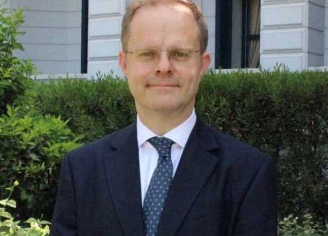 سفير بريطانيا: "مبروك لمصر إعلان التزامها بالتخلص من توليد الطاقة بالفحم"