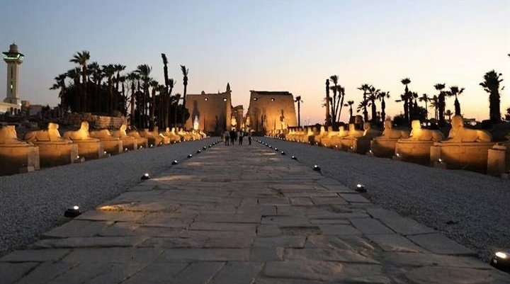 وزارة الكهرباء تنفذ خطة لتأمين الامدادات المطلوبة لحفل "طريق الكباش" بمحافظة الأقصر