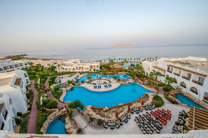 مجموعة "بيك الباتروس للفنادق والمنتجعات " تفوز بجوائز هوليداي شيك العالمية