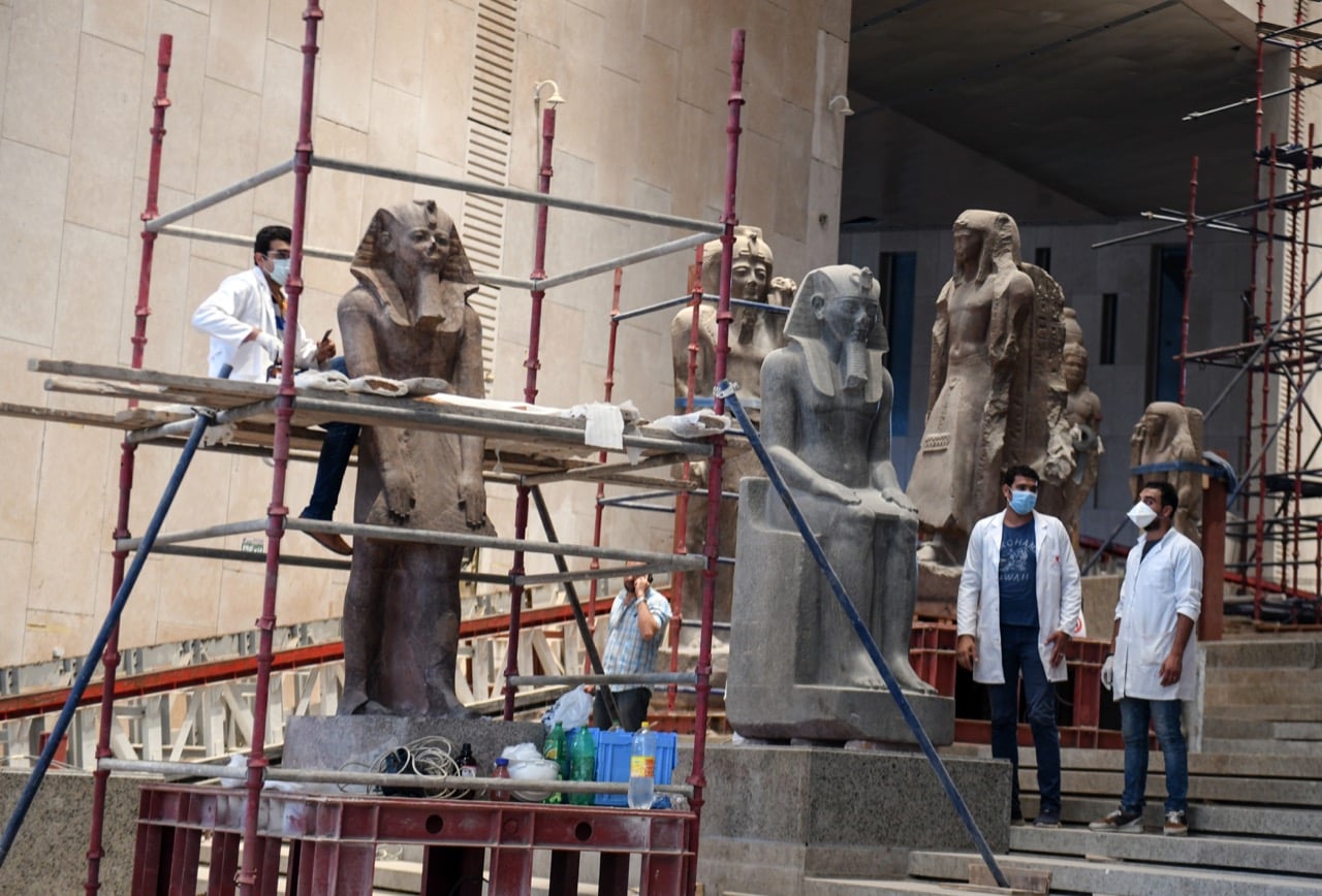 وزير السياحة يوجه بسرعة الانتهاء من أعمال المتحف الكبير تمهيدًا لافتتاحه