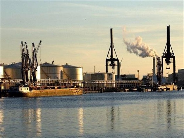 وزير البترول يوجه بالإسراع في تنفيذ توسعات ميناء الحمراء البترولي بالعلمين