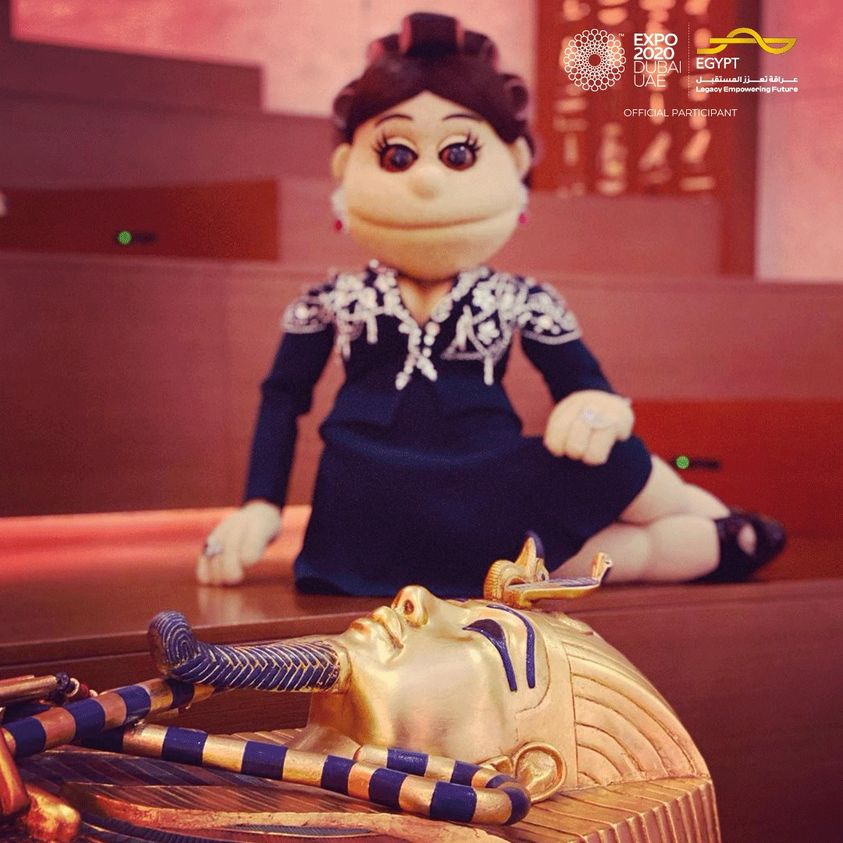 فيديو .. أبلة فاهيتا تستقبل زوار "إكسبو " في الجناح المصري