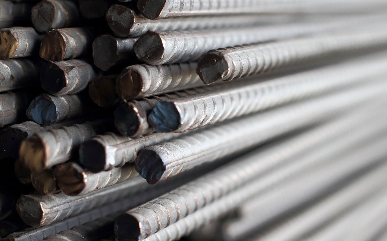 البورصة توقف التعامل على أسهم "العز الدخيلة" .. والشركة تنفي أنباء الدمج