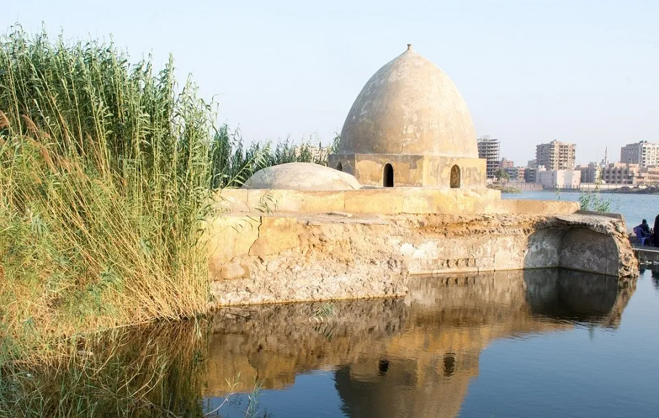 وزارة السياحة تنتهي من مشروع نقل وترميم "مشهد آل طباطبا"