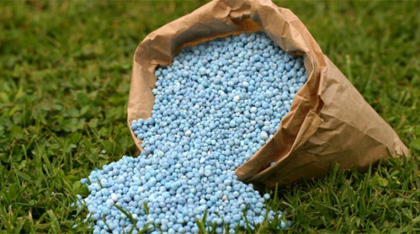 الحكومة : لا صحة لرفع دعم الأسمدة بدءاً من الموسم الزراعي المقبل