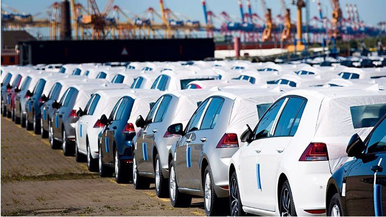 مصادر: وكلاء سيارات يستأجرون ساحات تخزين في الموانيء تجنبا للغرامات