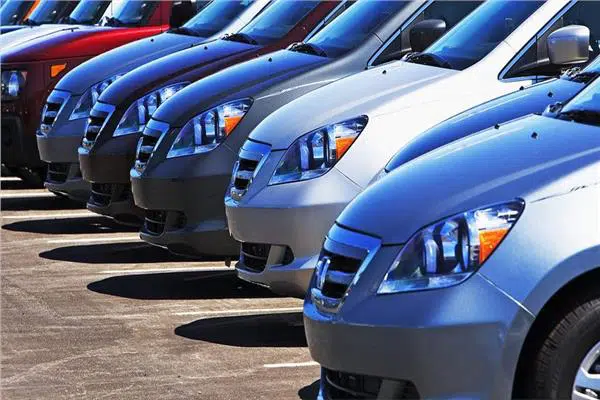 زيادات متوقعة في أسعار السيارات بنسبة 15 % مع بداية العام الجديد