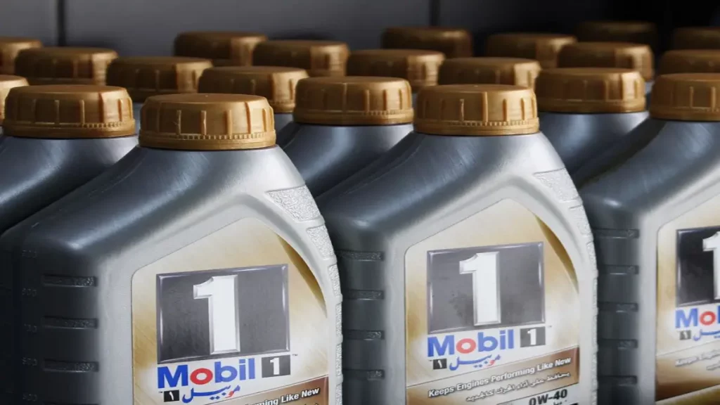بعد الزيادة.. تعرف على أسعار زيت موبيل الجديدة