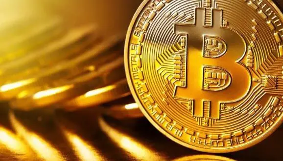 البيتكوين يحقق ارتفاعًا بنسبة 22% منذ بداية 2024 .. فما سبب بريق العملات المشفرة؟