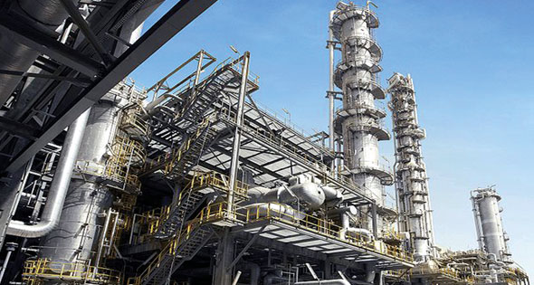 باستثمارات 2 مليار دولار.. مناقصة نهائية لاختيار المقاول العام لمشروع مجمع البتروكيماويات بقناة السويس