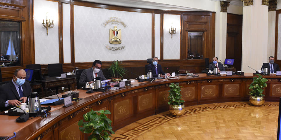 الحكومة تبحث الاستعدادات لموسم السياحة الشتوي وتؤكد جاهزيتها لاتخاذ أي قرار لزيادة أعداد السائحين إلى مصر