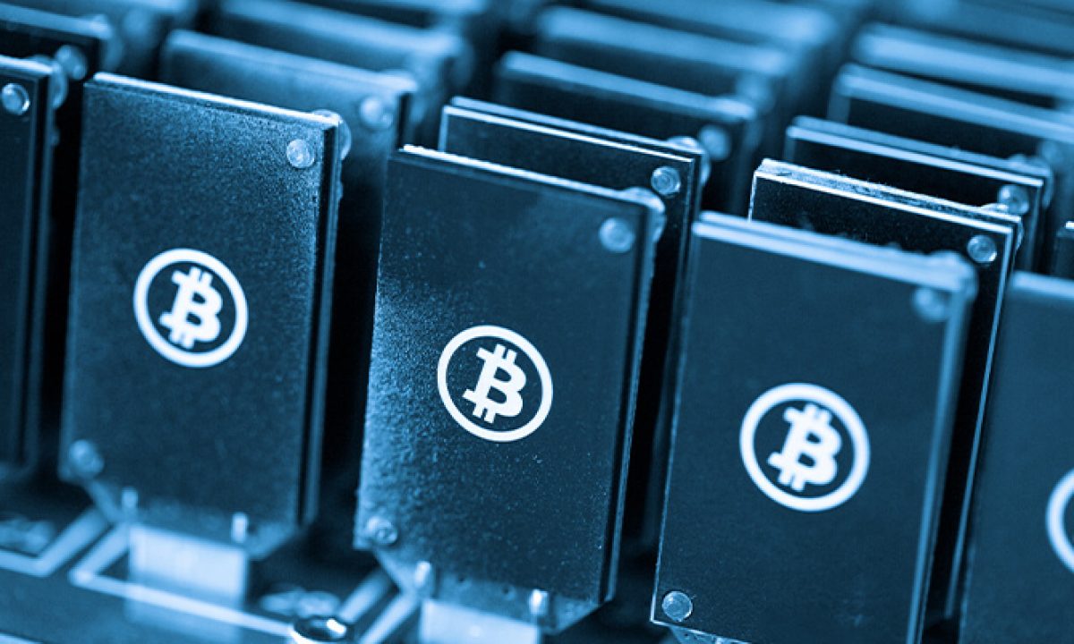 قطار العملات الرقمية لا يتوقف .. "بيتكوين"  تسترجع ارتفاعات ديسمبر 2021