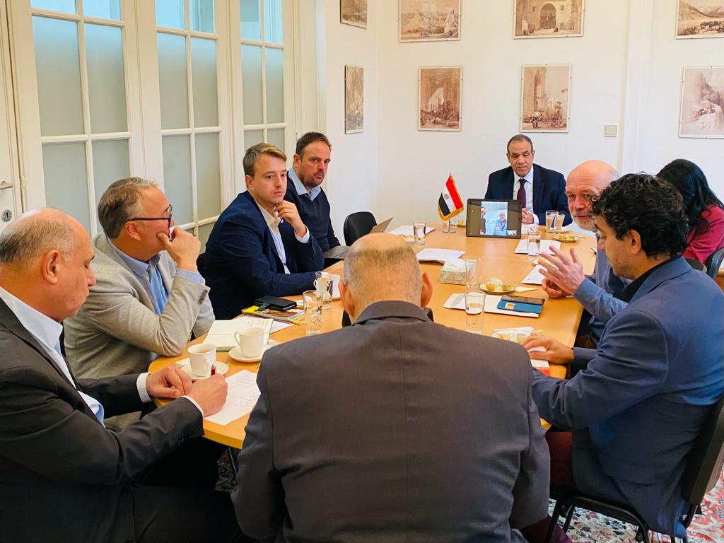 محادثات مصرية بلجيكية في بروكسل لزيادة أعداد السائحين القادمين إلى مصر