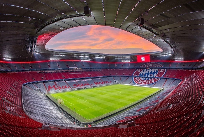 على استاد "أليانز أرينا" بميونيخ .. تجديد الشراكة بين "أليانز مصر" و"بنك مصر"