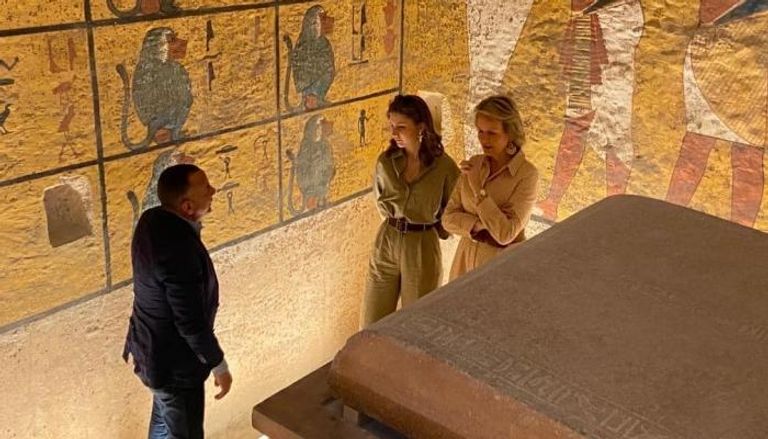 جولات سياحية في الأقصر للملكة ماتيلدا والأميرة إليزابيث والملك أحمد فؤاد