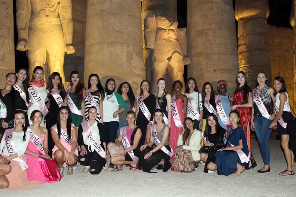 ملكات جمال العالم يزرن الأقصر والبحر الأحمر