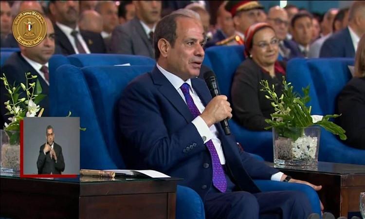 الرئيس: لا تحريك لسعر صرف الجنيه طالما كان ذلك يؤثر على المواطنين