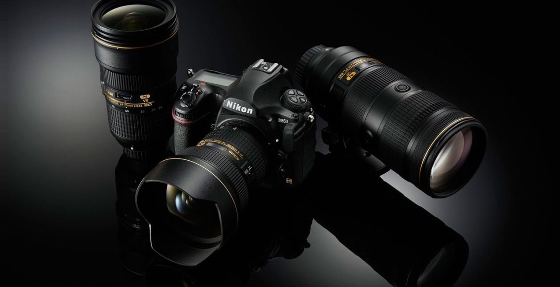 "الموبايل بدلاً منها" .. الدولار يشعل جنون أسعار الكاميرات ومعدات التصوير