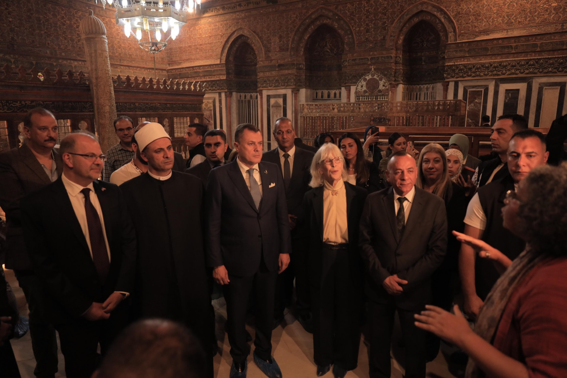 وزير الآثار يصطحب القائم بأعمال السفارة الأمريكية في جولة بقبة الإمام الشافعي عقب ترميمها