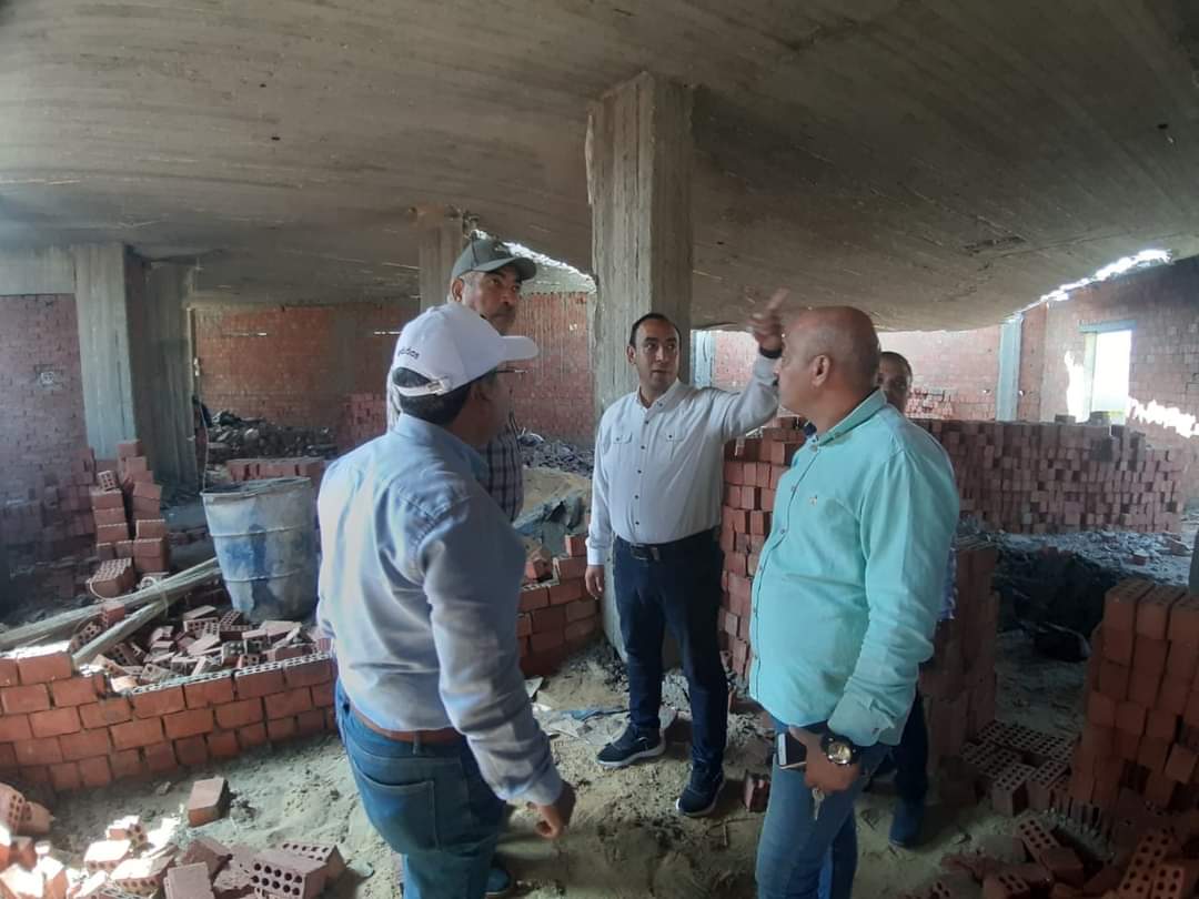 وزير الإسكان يوجه رؤساء المدن بضرورة التعامل الفوري مع كافة المخالفات