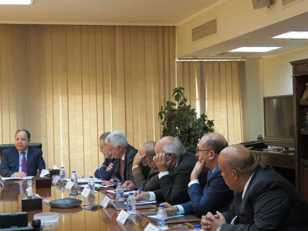 وزير المالية يتعهد بعرض قانون الضرائب الجديد للحوار المجتمعي قبل إصداره