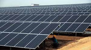 اتفاق ثلاثي لتطوير مشاريع استخدام الطاقة المتجددة فى تشغيل آبار البترول