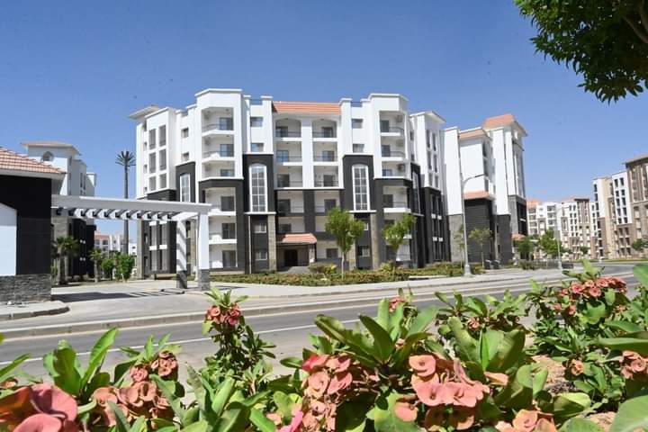 مدبولي يكلف بسرعة تسليم وحدات R3 للموظفين المنتقلين للعاصمة الإدارية