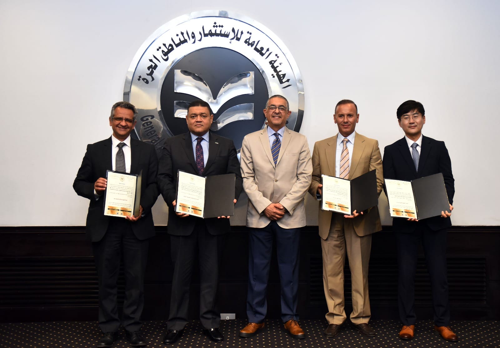 مصر تتلقى طلبات من شركات عالمية للحصول على الرخصة الذهبية