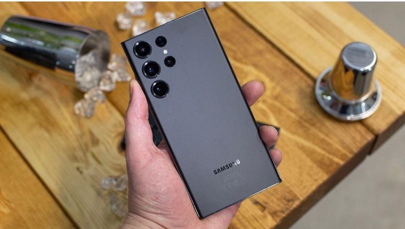 "سامسونج" تقدم خدمة الترجمة الفورية للمكالمات في هاتفها "جالاكسي إس ٢٤"