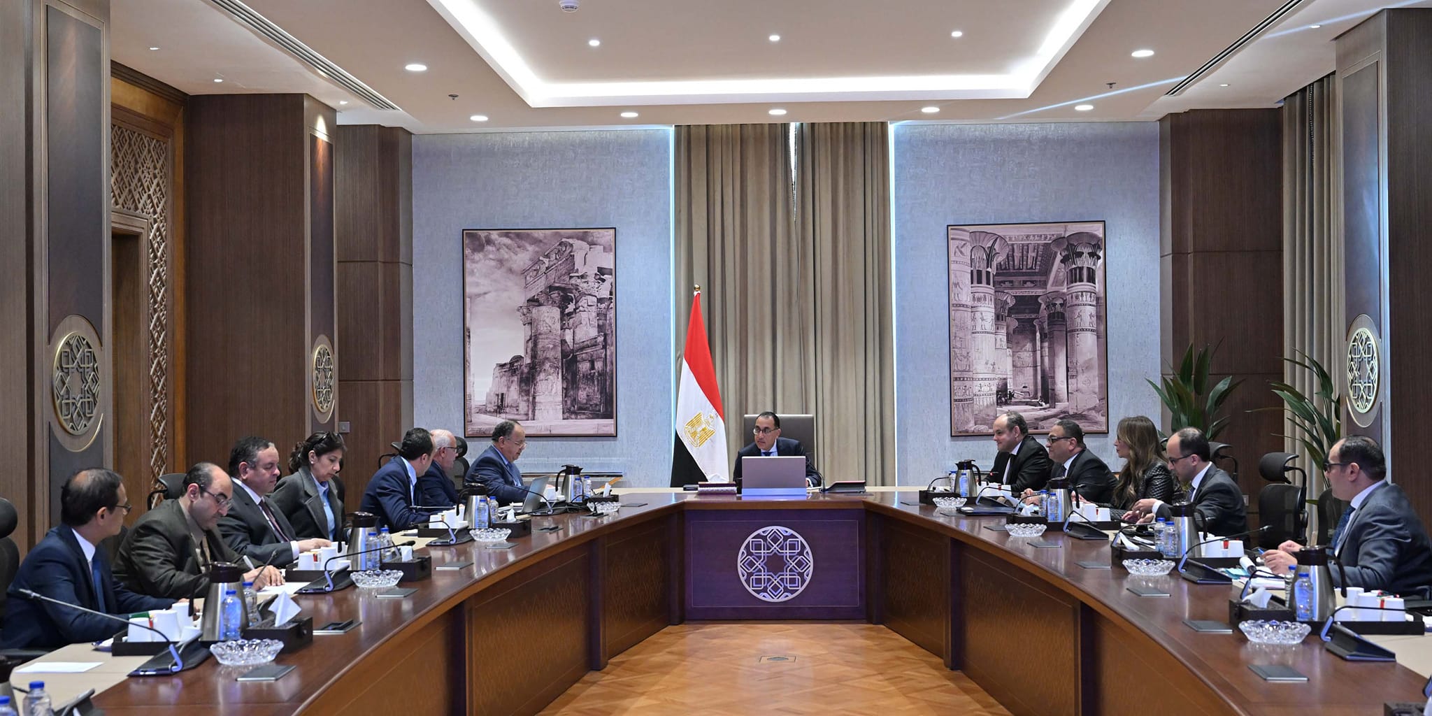 مدبولي يتابع مشروعات بورسعيد .. والتشغيل التجريبي لإطارات بيراميدز الشهر المقبل