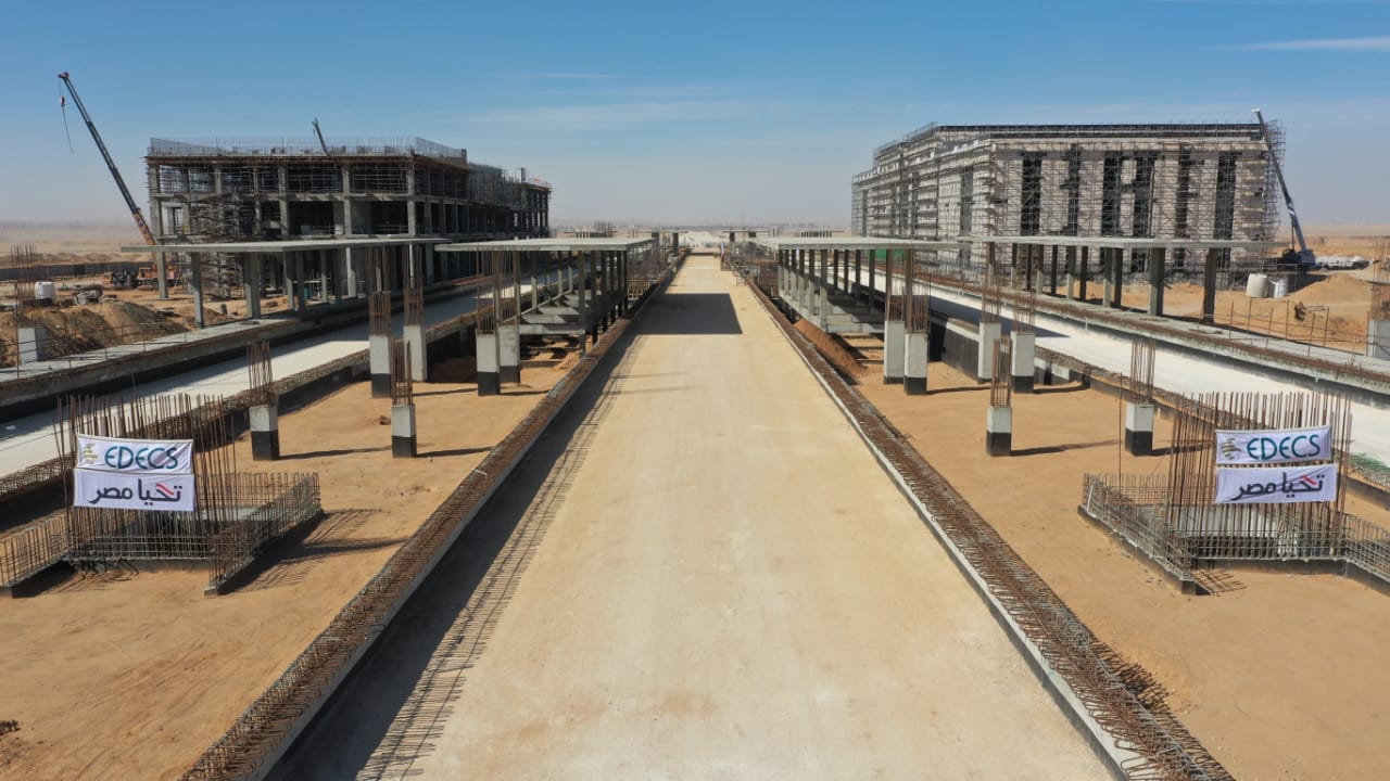 الوزير: الخط الثاني للقطار الكهربائي يربط مراكز الإنتاج الزراعي بمناطق التصدير